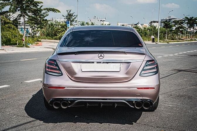 Mercedes Benz E Class 2018 E200 - 52000 km