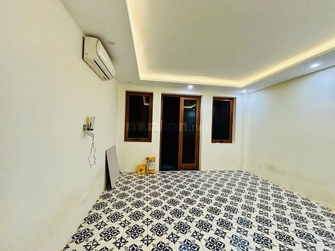 Cho thuê tòa nhà mới xây mặt phố TRẦN XUÂN SOẠN - LÒ ĐÚC 85m² x 7 tầng