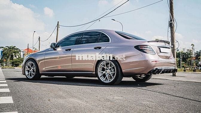 Mercedes Benz E Class 2018 E200 - 52000 km