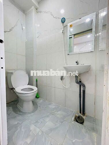 Bán nhà 2 tầng nhỏ xinh đ 48 HBC 1,1ty còn bớt