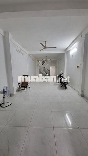 4.5x18m. Mặt tiền 3 lầu góc 3/2 giao Nguyễn Chí Thanh, Q11 (4PN, 4WC)