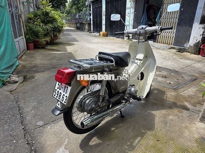 Honda Cub 90cc màu Xám