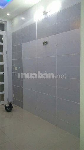 Cho thuê nhà mới đẹp đường Bùi Minh Trực phường 5 quận 8, trệt, 2 lầu 