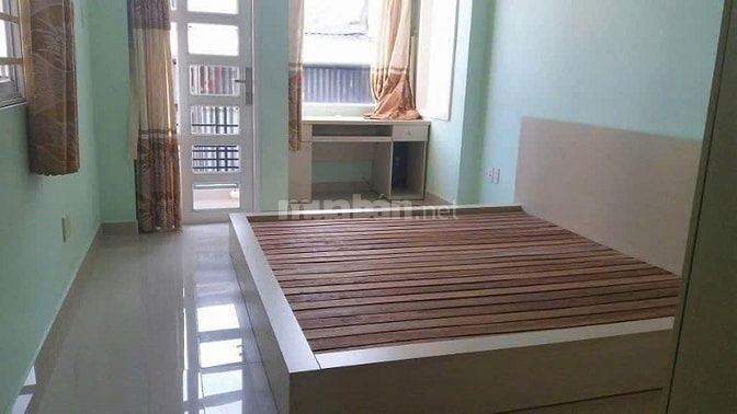 Cho thuê nhà mới đẹp đường Bùi Minh Trực phường 5 quận 8, trệt, 2 lầu 