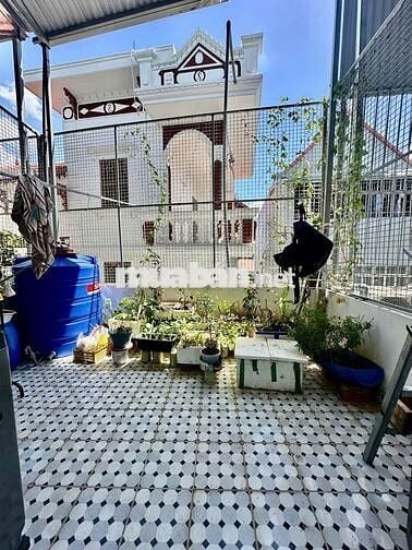 HƠN 3 tỷ nhanh tay sở hữu căn 4T ở THỤY HƯƠNG,ngõ thông 4m,10p ra QL6