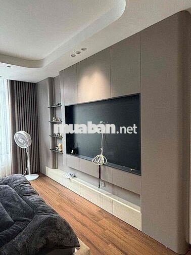 PHỐ TRẠM - VỊ TRÍ VÀNG LONG BIÊN - GARA - 6 TẦNG - 12,8 TỶ