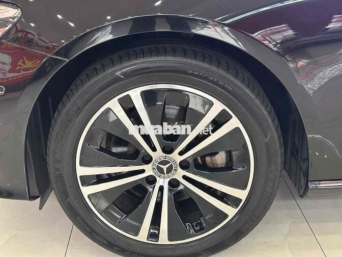 Mercedes Benz E Class 2022 E180 - 53000 km