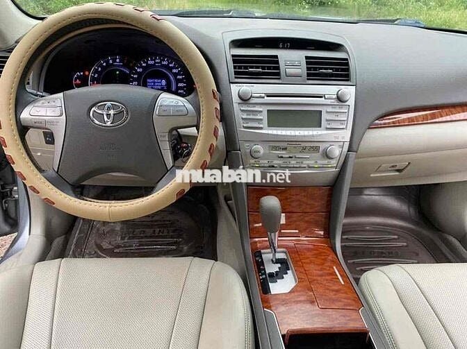 Toyota Camry 2010 2.4G - tu động