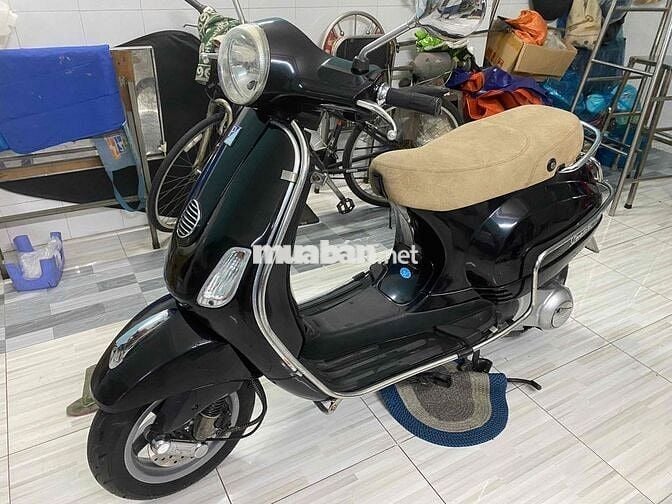 Xe vespa Fi mới tinh biển đẹp