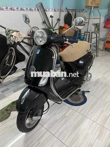 Xe vespa Fi mới tinh biển đẹp