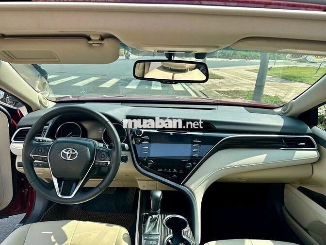 Toyota Camry 2.5Q 2020 - 23000 km