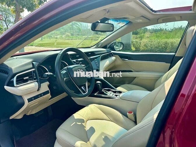 Toyota Camry 2.5Q 2020 - 23000 km