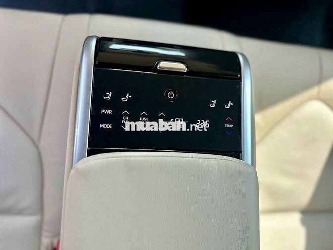 Toyota Camry 2.5Q 2020 - 23000 km