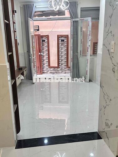 BÌNH ĐÔNG Q8 - NHÀ MỚI - SHR - MẶT TIỀN RỘNG,NGAY TRƯỜNG THCS LÊ LAI