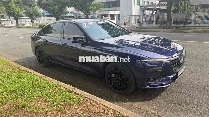 VinFast Lux A2.0 2020 2.0 AT - 100000 km