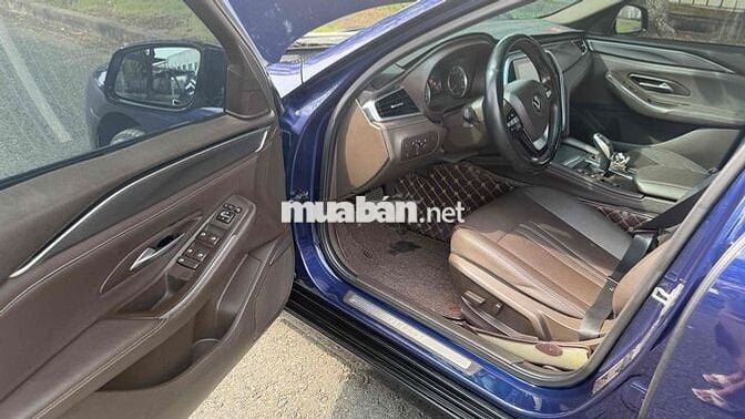 VinFast Lux A2.0 2020 2.0 AT - 100000 km