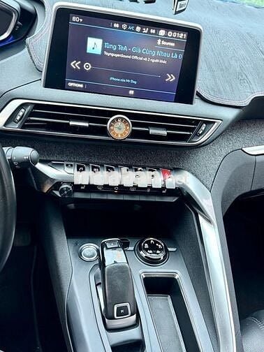 Peugeot 3008 ĐKi 2022 Allure Xanh 21.000 km