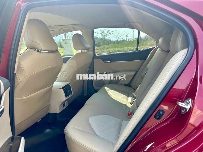 Toyota Camry 2.5Q 2020 - 23000 km