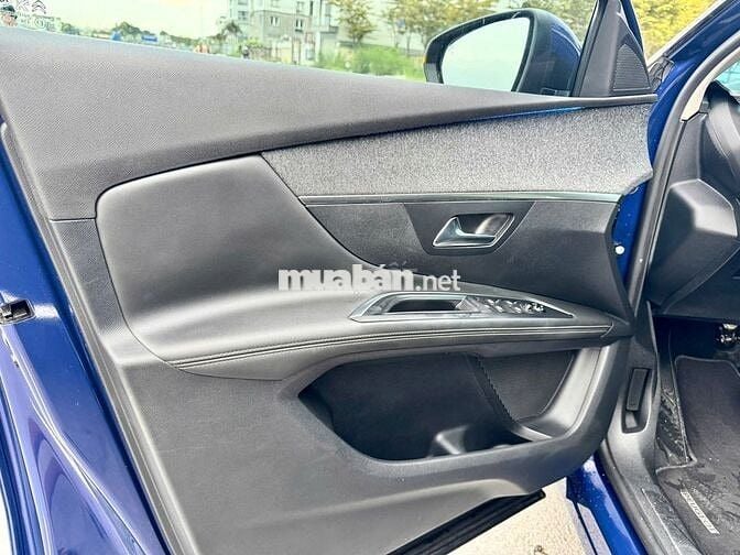 Peugeot 3008 ĐKi 2022 Allure Xanh 21.000 km