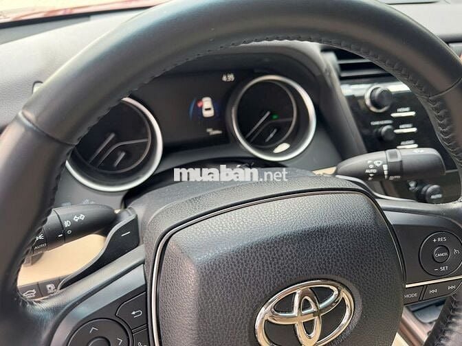 Toyota Camry 2.5Q 2020 - 23000 km