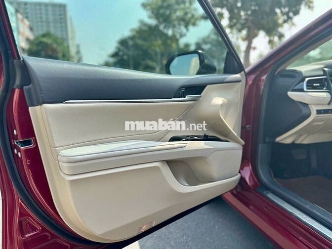 Toyota Camry 2.5Q 2020 - 23000 km