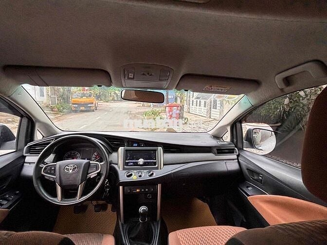 Toyota Innova 2019 2.0E - 115000 km