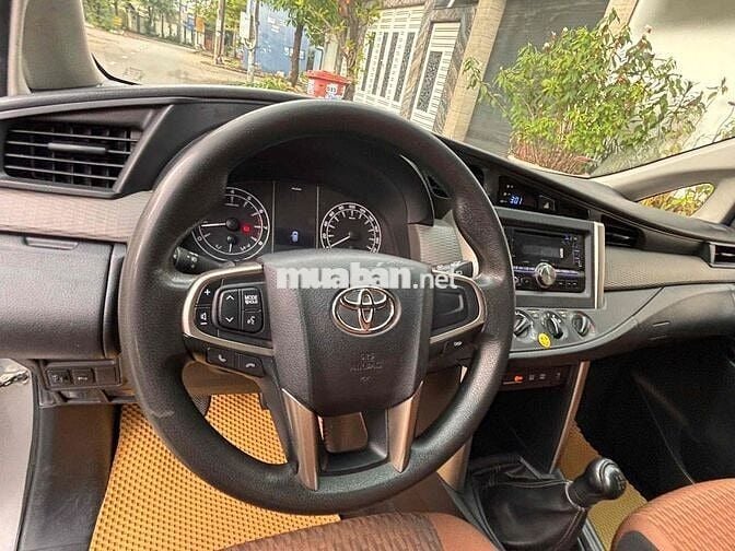 Toyota Innova 2019 2.0E - 115000 km