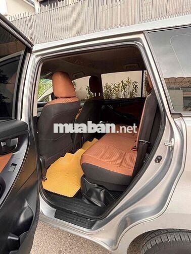 Toyota Innova 2019 2.0E - 115000 km