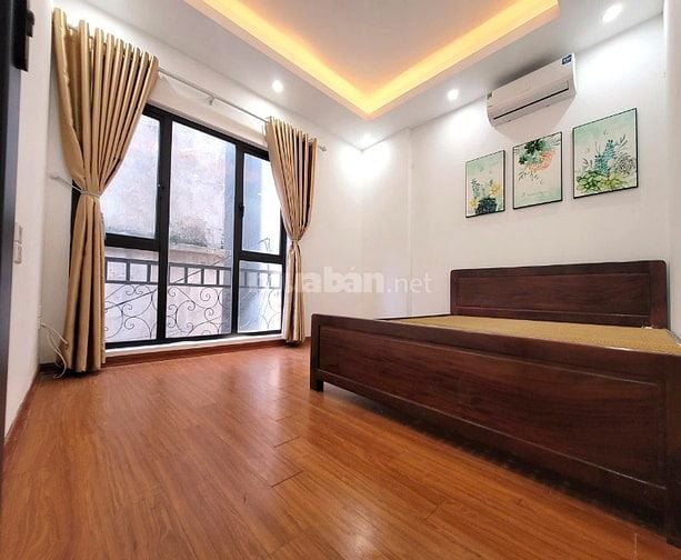 Chính chủ bán nhà 4 tầng rất mới, sổ đỏ sẵn sàng giao dịch