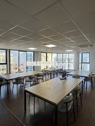 Cho thuê văn phòng Phổ Quang Tân Bình 320m² giá chỉ 11USD/m² bao phí