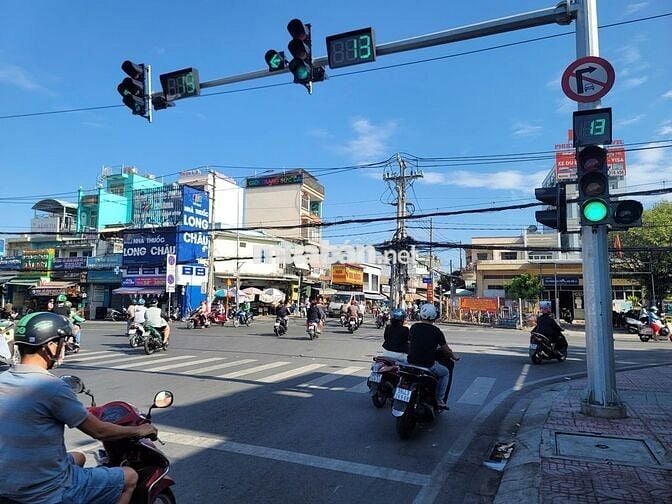 NHÀ HXT 8m BÌNH TRỊ ĐÔNG 6x15mx2TẦNG, 4PN 3WC SHR THẲNG TRỤC TÊN LỬA