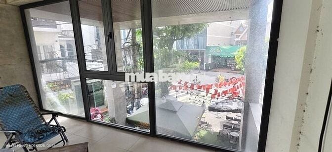 Mặt bằng 3 mặt tiền 200m2 mới-xịn Bạch Đằng (gần bv175, chợ, sân bay)