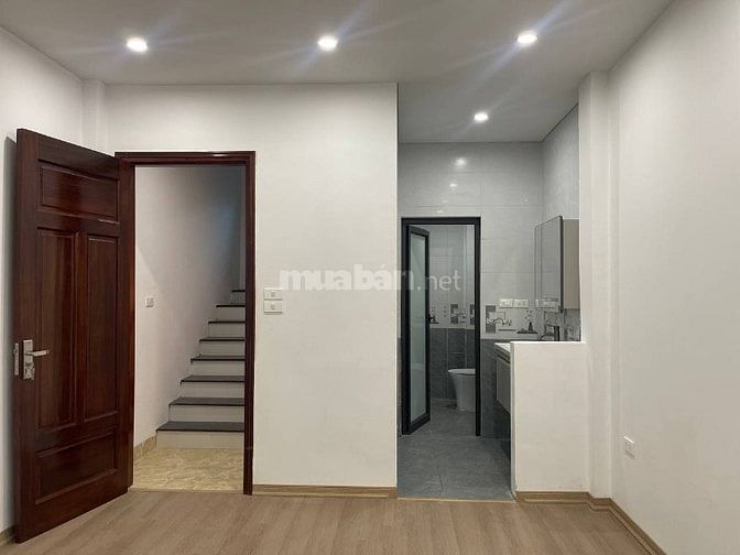 Nhỉnh 6 đồng có ngay nhà Mới 5 tầng View Hồ  cực đẹp cực mát Khu vực B