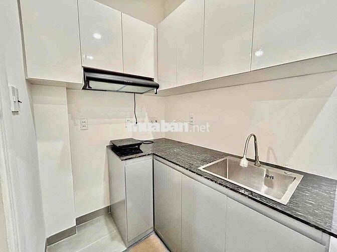 Phòng siêu rộng 28m2 đầy đủ nội thất, gần Phạm Văn Đồng