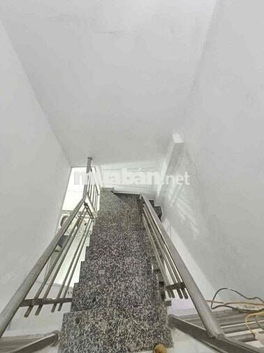 Nhà phố đường hẻm 1 trệt 1 lầu Dĩ An giá rẻ sổ chung