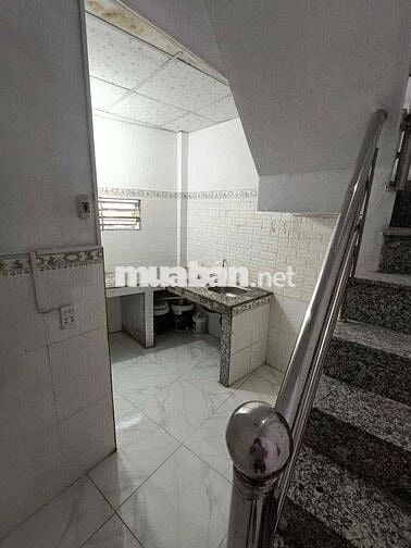 Nhà phố đường hẻm 1 trệt 1 lầu Dĩ An giá rẻ sổ chung