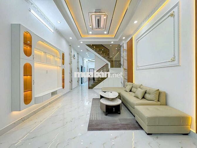 Bán nhà Ngộp 2 tầng Huỳnh Tấn Phát 110m2 nội thất sang trọng