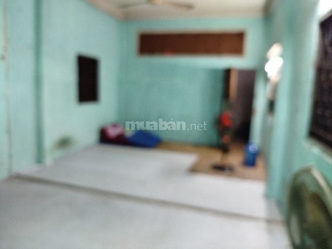 Phòng lầu 1 30m2 , toilet riêng. Phòng lầu 2 14m2 