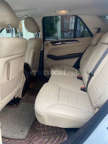 Bán xe Mercedes GLE400, SX 2016, nhập Mỹ, biển số TP.HCM, màu trắng