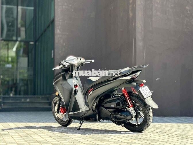 Honda SH 350i 2024