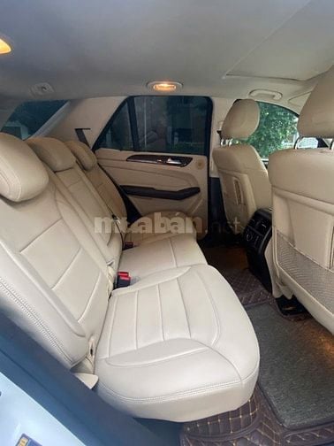 Bán xe Mercedes GLE400, SX 2016, nhập Mỹ, biển số TP.HCM, màu trắng