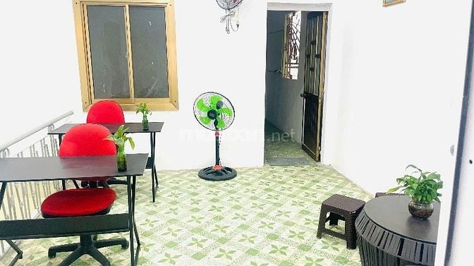 Cho thuê phòng rộng 2 ban công thông thoáng 