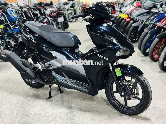 XE MÁYTHANHTÙNG_AIR BLADE 125 ĐEN BÓNG 2025 VỪA ĐK