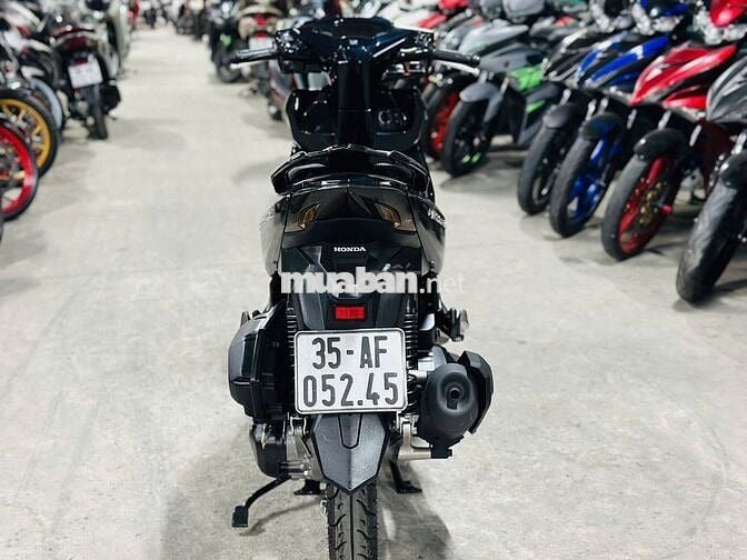 XE MÁYTHANHTÙNG_AIR BLADE 125 ĐEN BÓNG 2025 VỪA ĐK