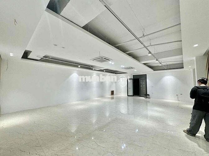 Chính chủ cho thuê sàn văn phòng tại Trần Thái Tông 120m2 giá 23t