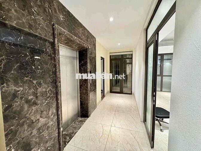 Chính chủ cho thuê sàn văn phòng tại Trần Thái Tông 120m2 giá 23t