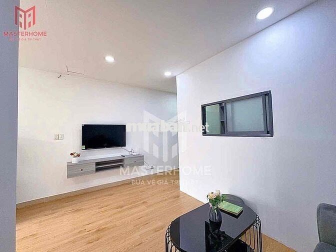 Cho Thuê 2PN 1PK Full Nội Thất Cửa Sổ Trời Lớn Thoáng Gần Q1