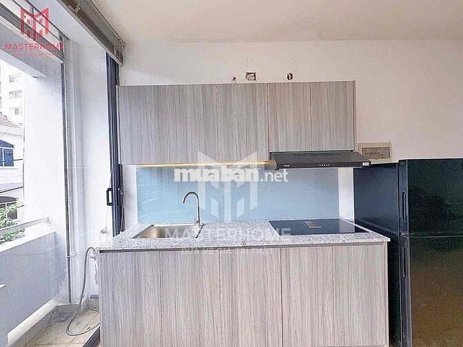 Cho Thuê 2PN 1PK Full Nội Thất Cửa Sổ Trời Lớn Thoáng Gần Q1