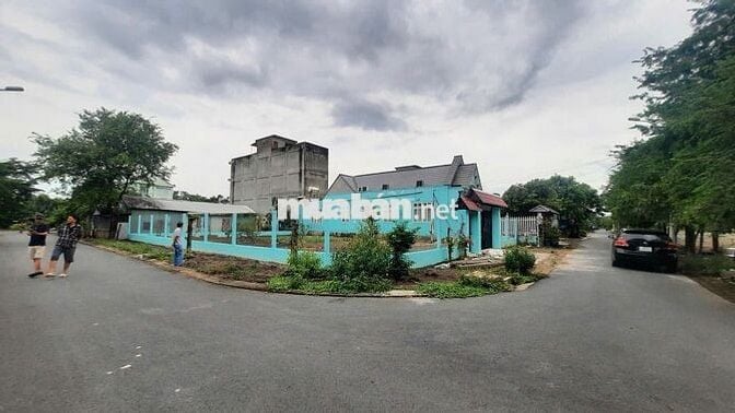 Bán đất lô góc xã Tam Thôn Hiệp, Cần Giờ, đối diện công viên, 220m2.