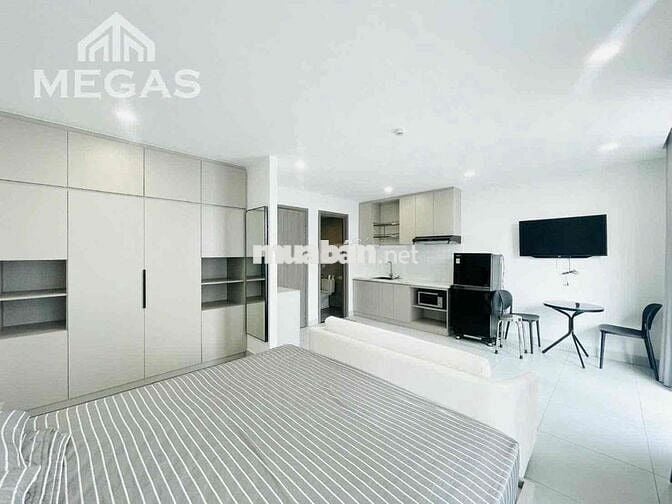 CCMN Luxury Studio lớn Ban Công cực thoáng , Thang máy , Bảo Vệ